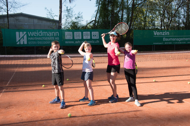 Tennis und Athletik Tennis Kinder Junioren Jugendliche Winterthur Hegi Elsau